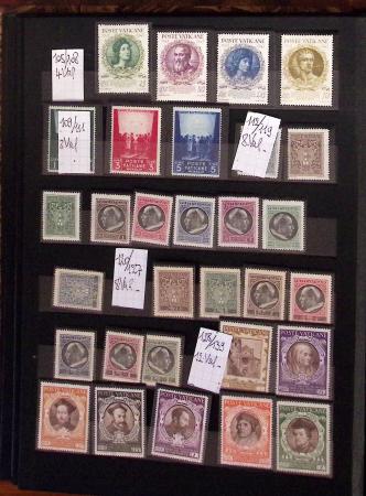 1852-1997, Chiefly mint collection of Vatican in two