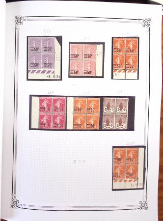 1900-2023, Collection de timbres en BLOCS DE QUATRE