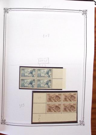 1900-2023, Collection de timbres en BLOCS DE QUATRE