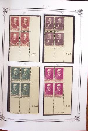 1900-2023, Collection de timbres en BLOCS DE QUATRE