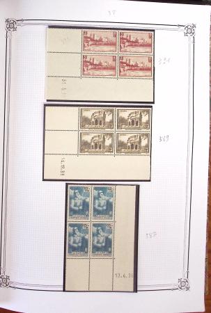 1900-2023, Collection de timbres en BLOCS DE QUATRE