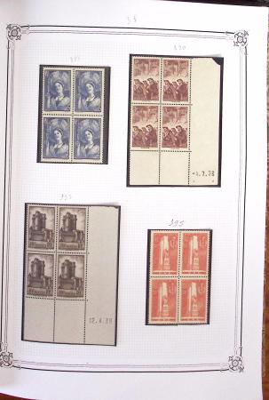 1900-2023, Collection de timbres en BLOCS DE QUATRE