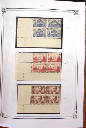 1900-2023, Collection de timbres en BLOCS DE QUATRE