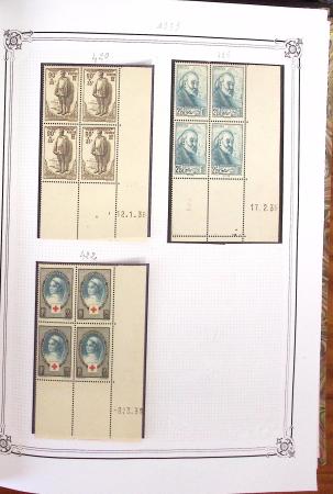 1900-2023, Collection de timbres en BLOCS DE QUATRE