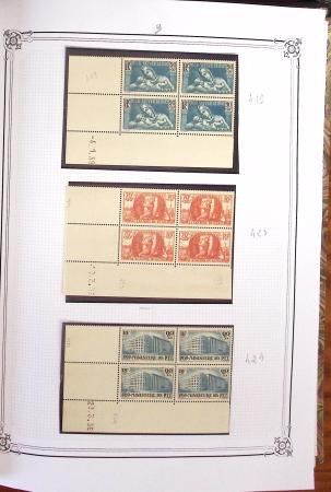 1900-2023, Collection de timbres en BLOCS DE QUATRE