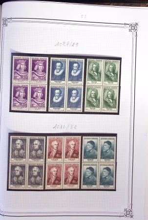 1900-2023, Collection de timbres en BLOCS DE QUATRE