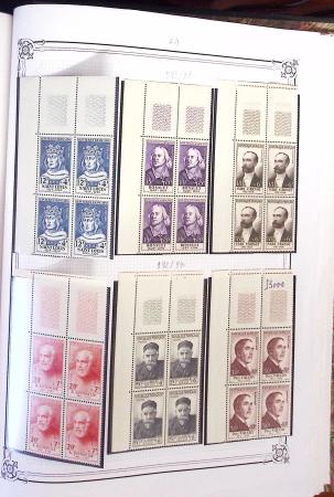 1900-2023, Collection de timbres en BLOCS DE QUATRE