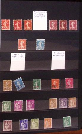 1900-80, Petit stock de France et Monaco en 19 classeurs