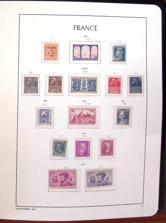 1849-1989, lot de 13 albums et classeurs comprenant