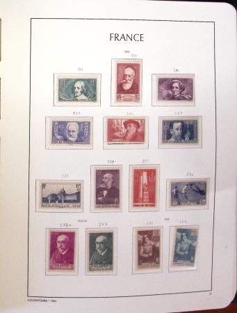 1849-1989, lot de 13 albums et classeurs comprenant