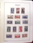 1849-1989, lot de 13 albums et classeurs comprenant