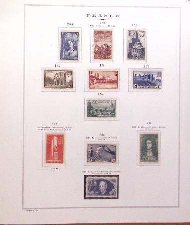 1849-1989, lot de 13 albums et classeurs comprenant