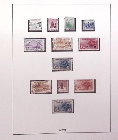 1849-1989, lot de 13 albums et classeurs comprenant