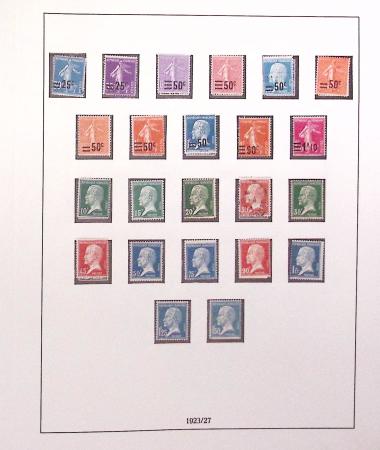 1849-1989, lot de 13 albums et classeurs comprenant