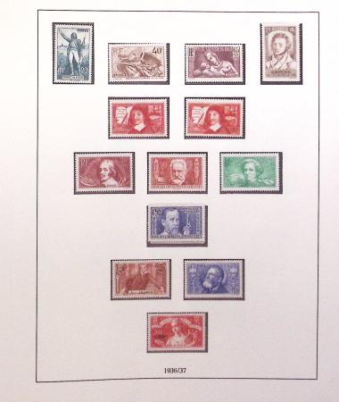 1849-1989, lot de 13 albums et classeurs comprenant