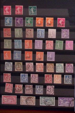 1849-1989, lot de 13 albums et classeurs comprenant