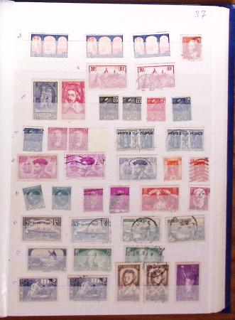 1849-1989, lot de 13 albums et classeurs comprenant