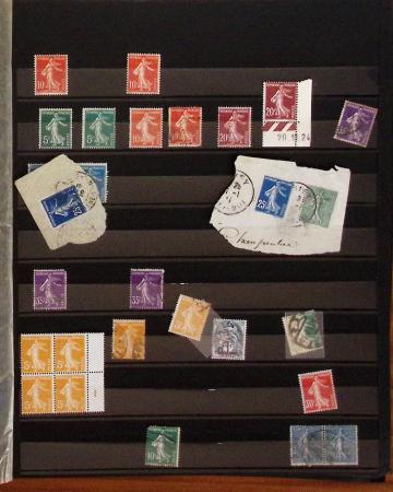 1862-1992, Collection et stock en 10 classeurs, essentiellement