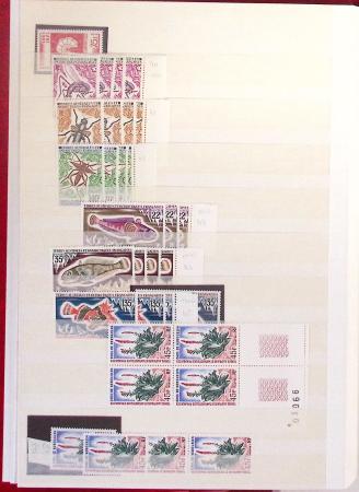 1891-2001, Plusieurs collections dont une de MONACO