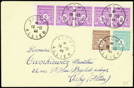 N°620 5c lilas en bande de 5, n°622 25c. brun-jaune