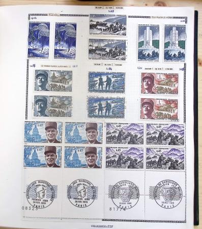 1731-1999 Collection de France rangé par thématique, commençant par la classeurs sur ST. Amand, révolution, puis la section classique avec N°6
