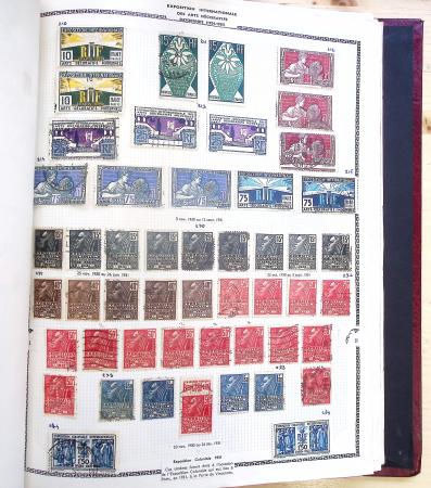 1731-1999 Collection de France rangé par thématique, commençant par la classeurs sur ST. Amand, révolution, puis la section classique avec N°6