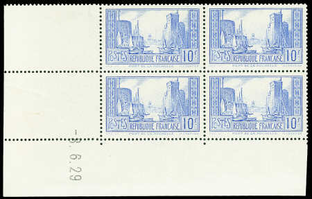 N°261 10f La Rochelle, bloc de 4 coin daté 8.6.29,