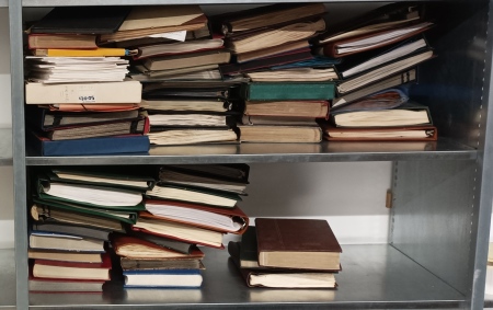 1960-2005, lot d'une cinquantaine d'albums et classeurs