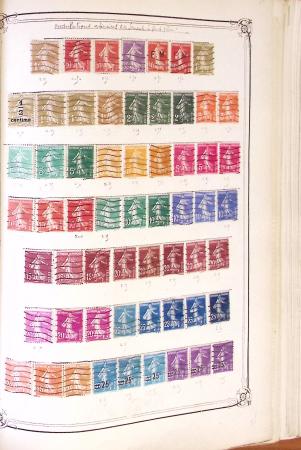 1876-1931, Un album fait maison avec différents types