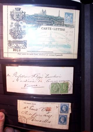 1849-1975, Collection commençant par une série d'essais