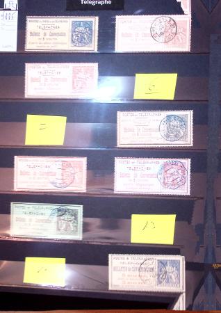 1849-1975, Collection commençant par une série d'essais