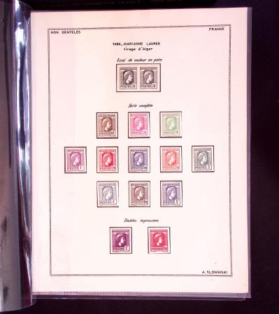 1849-1975, Collection commençant par une série d'essais