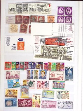1858-2023, Collection du monde entier en 2 classeurs,