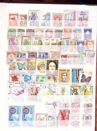 1858-2023, Collection du monde entier en 2 classeurs,