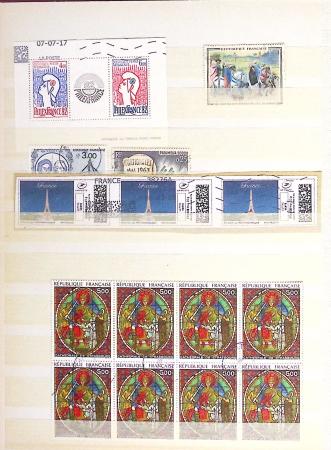 1858-2023, Collection du monde entier en 2 classeurs,