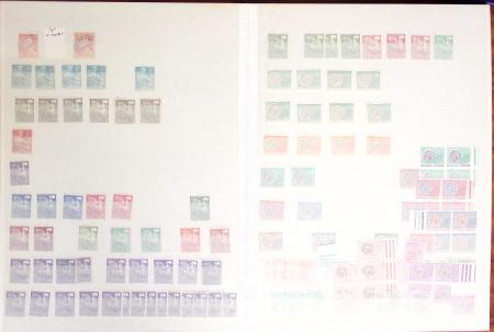 1854-1983, Collection en deux classeurs, un sur les