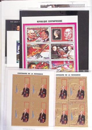 DE GAULLE, Collection de 14 classeurs du monde entier