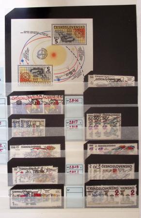 1928-2020 Important stock in 8 large stockbooks with