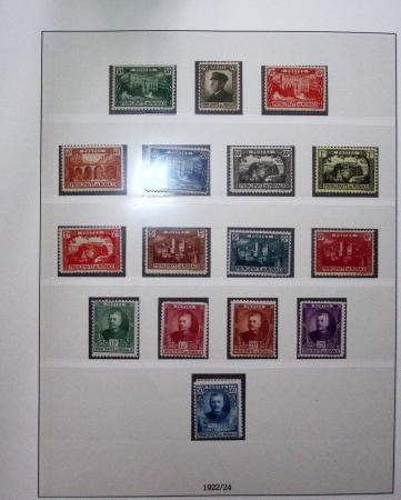 1885-1992, Deux collections de timbres neufs de Monaco,