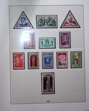 1885-1992, Deux collections de timbres neufs de Monaco,