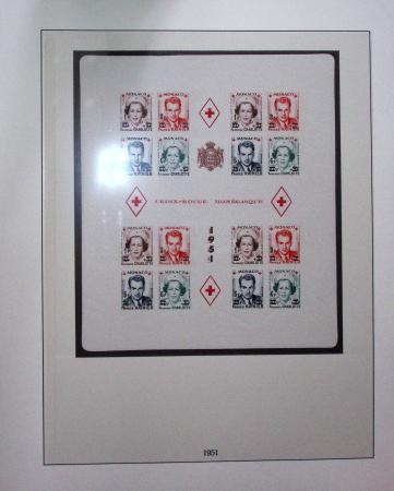 1885-1992, Deux collections de timbres neufs de Monaco,