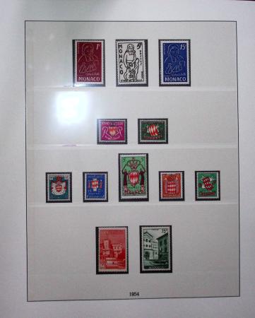 1885-1992, Deux collections de timbres neufs de Monaco,