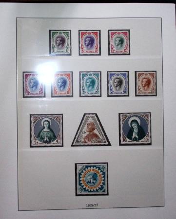 1885-1992, Deux collections de timbres neufs de Monaco,