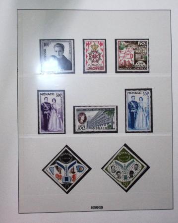 1885-1992, Deux collections de timbres neufs de Monaco,