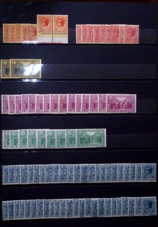 1885-1992, Deux collections de timbres neufs de Monaco,