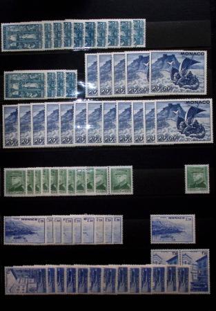 1885-1992, Deux collections de timbres neufs de Monaco,
