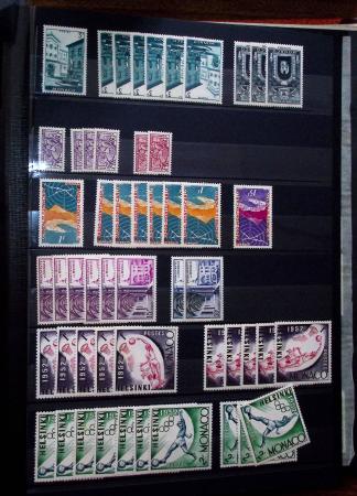 1885-1992, Deux collections de timbres neufs de Monaco,