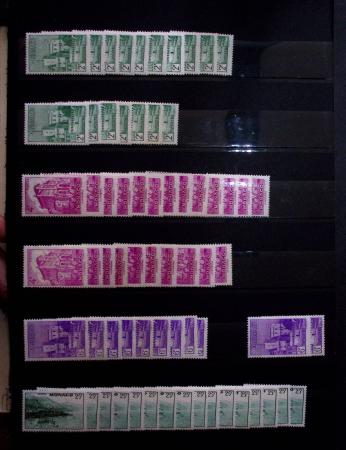 1885-1992, Deux collections de timbres neufs de Monaco,