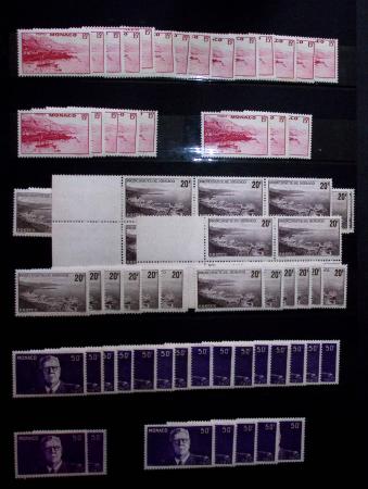 1885-1992, Deux collections de timbres neufs de Monaco,
