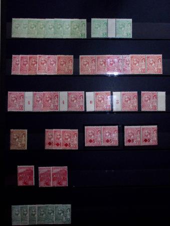 1885-1992, Deux collections de timbres neufs de Monaco,